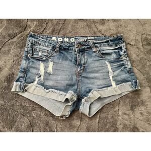 Song shorts size 9